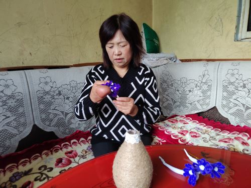 徐明清编织手工花