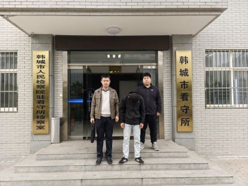 砸车玻璃