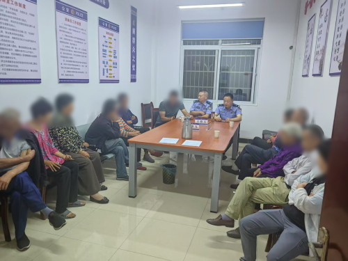 勉县公安黄龙派出所：道路出行引冲突，民警耐心巧化解