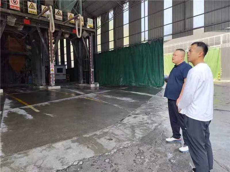 凤县生态环境局：深入企业交流  争做项目“服务员”