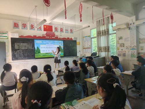 贺宇音乐送教