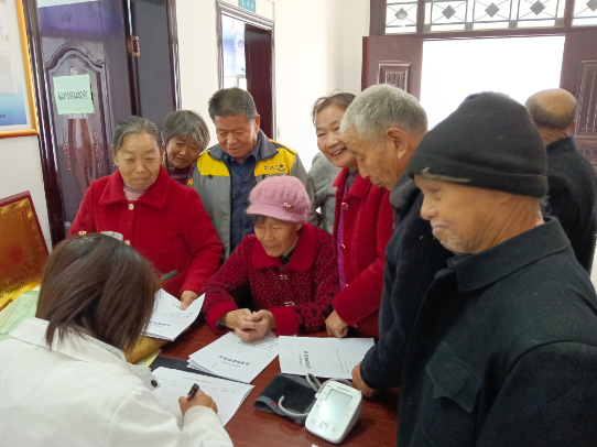 柞水县杏坪镇中心卫生院：贴心服务护航老年健康体检