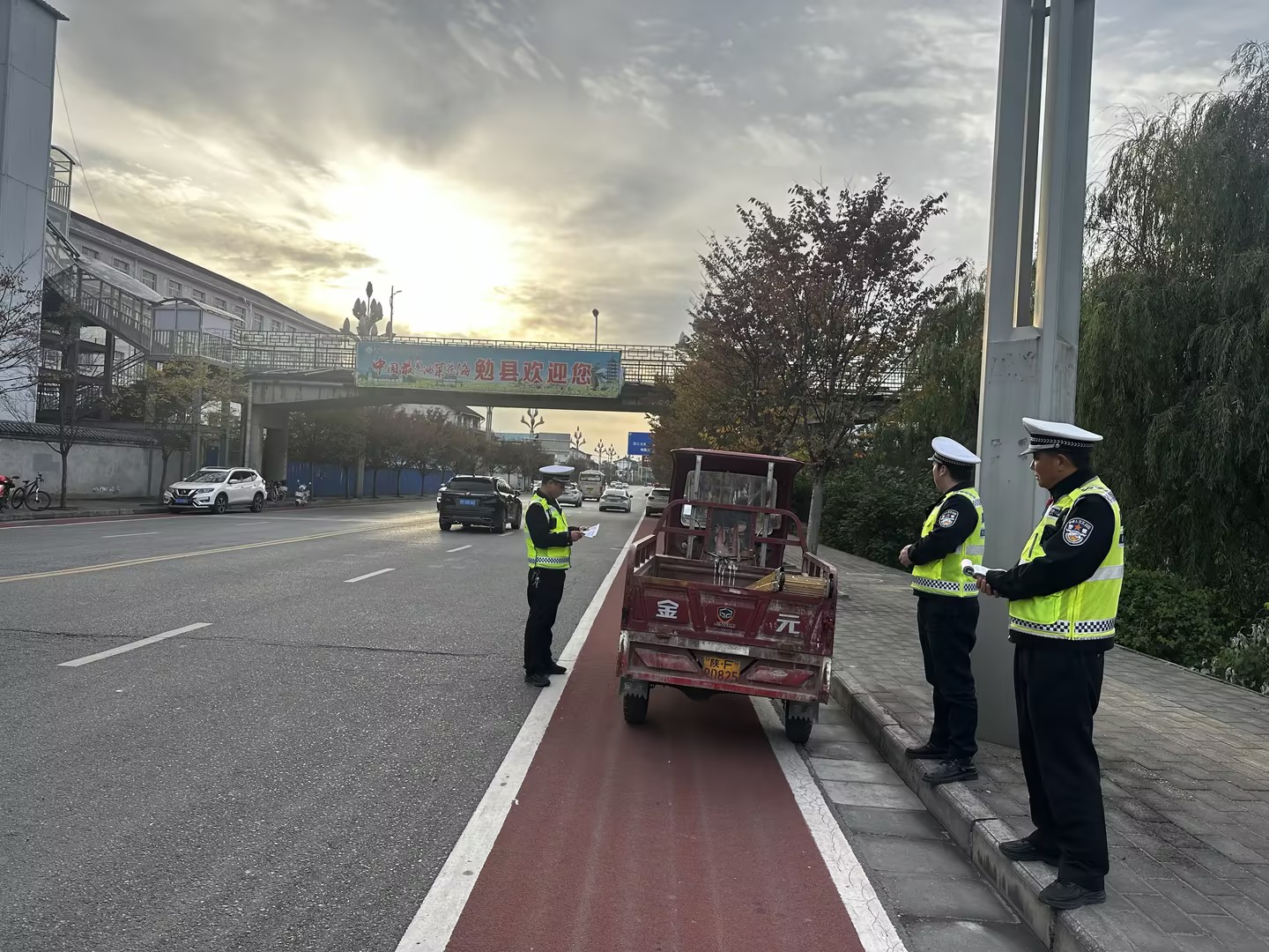 93ac8dfc-ece2-4aef-b4e8-1063acd8403d