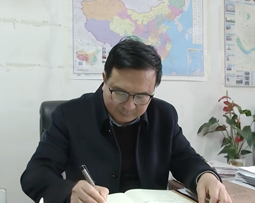 陕西城固县景长贵：履职尽责显担当 躬耕教坛育桃李