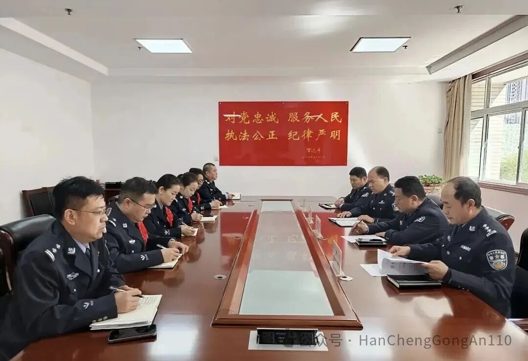 送奖到岗鼓干劲 凝心聚力护平安——韩城市公安局交通管理大队开展送奖下基层活动