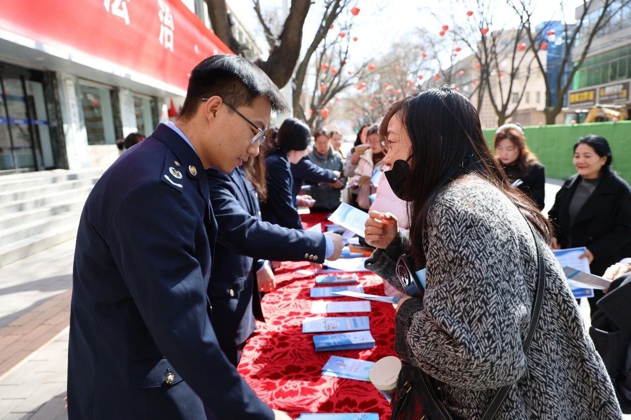 黄龙县税务局：春潮涌动启新篇 税宣普法正当时