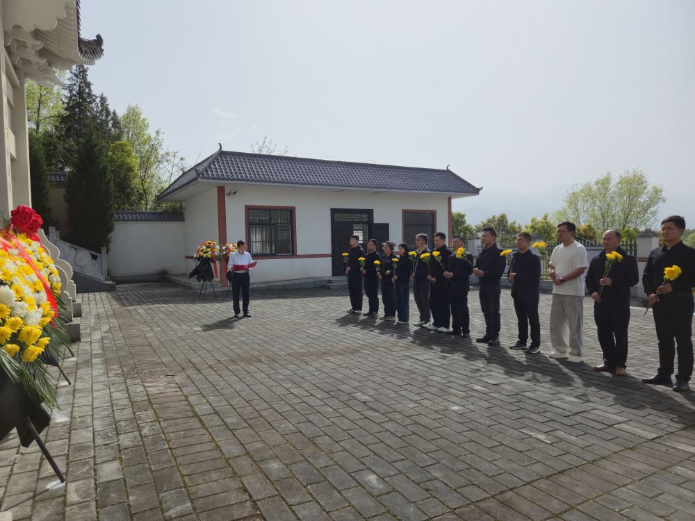 f6939b65040faaf1b41e763723b8752