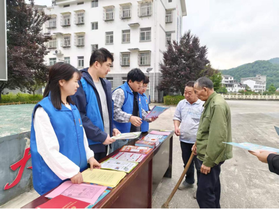 给大气“减负” 为生态“添蓝”——宁陕县筒车湾镇扎实开展大气污染防治工作