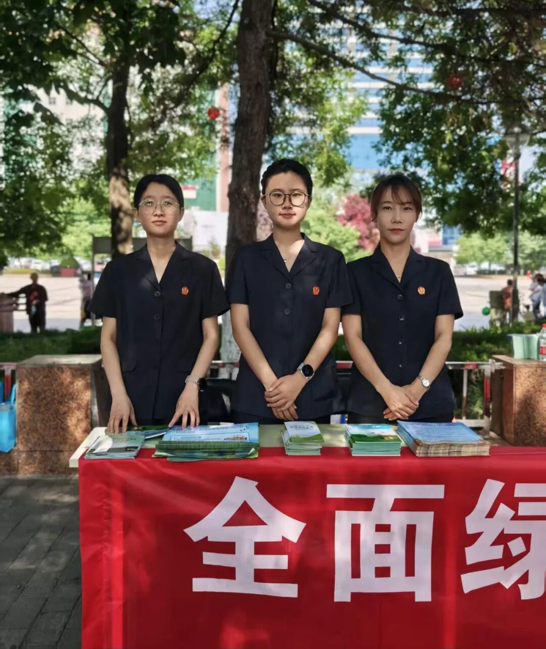 临渭法院：法治护航生态路 共绘绿色新画卷