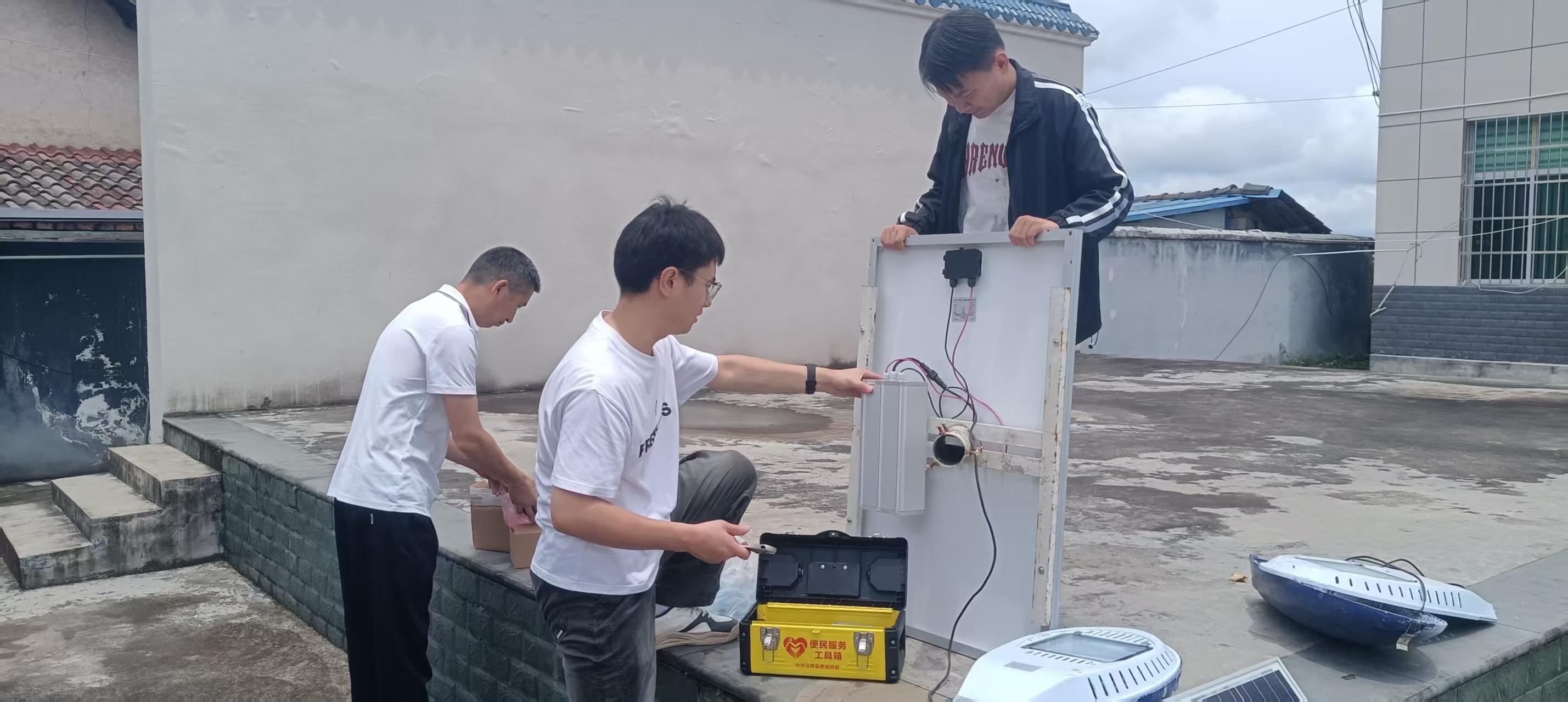汉阴县汉阳镇白庙村：便民服务暖民心 驻村帮扶显担当
