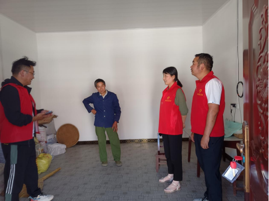 留坝县玉皇庙镇两河口村：多措并举扎实开展常态化扫黑除恶宣传工作
