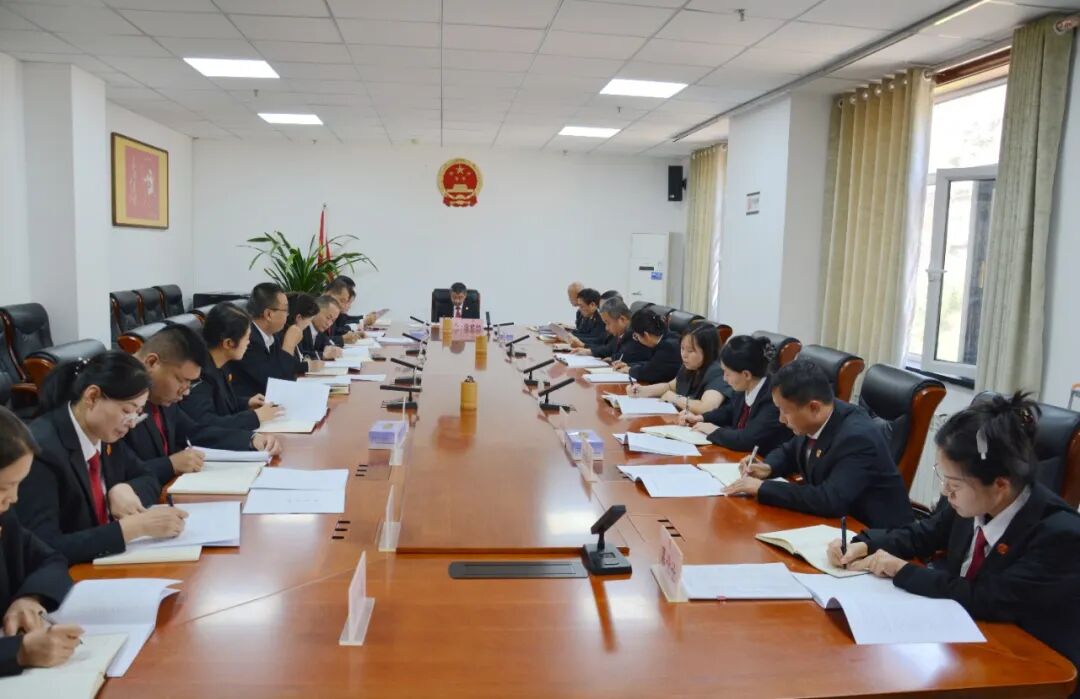 吴堡法院召开党组理论学习中心组（扩大）2026年第10次集体学习会议